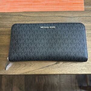 Michael Kors black wallet